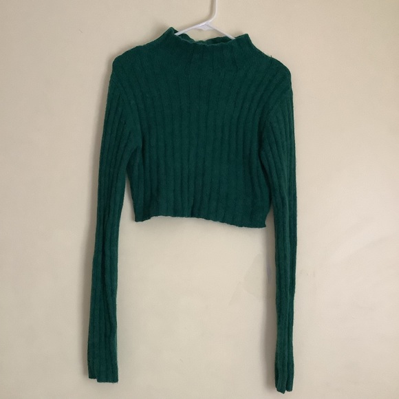 Emerald Green Cropped Sweater - Picture 7 of 8